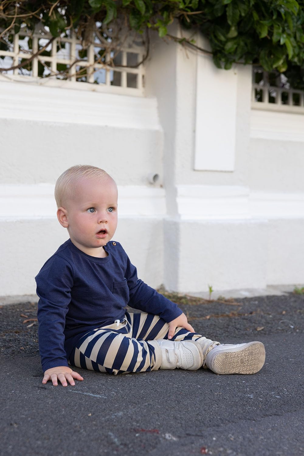 Hose / Jogginghose mit UV-Schutz (UPF 50+) Navy Stripe - blau / beige (Gr. 3-4 Jahre)