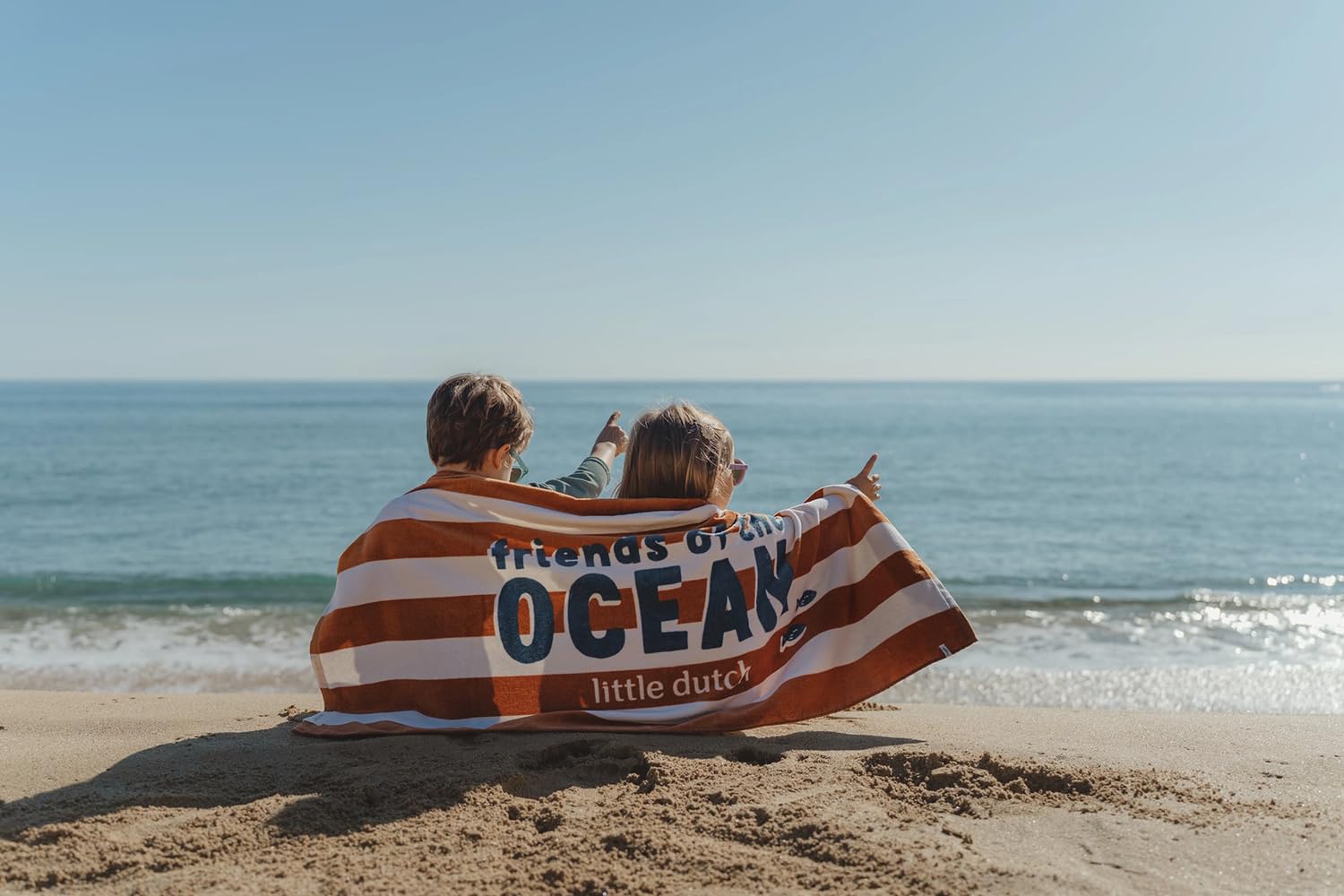Handtuch / Strandhandtuch - Ocean Brown Stripes braun / weiß (60x120 cm)