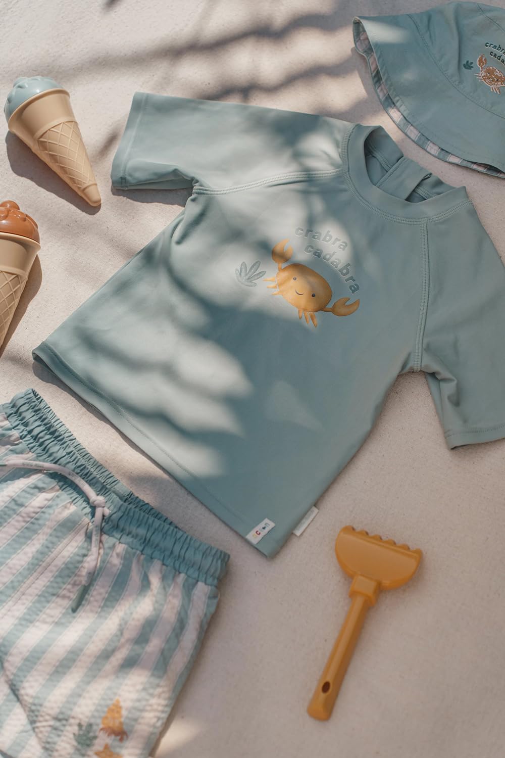 Badehose / Badeshorts - Ocean Surf Stripes grün / weiß (Gr. 98/104)