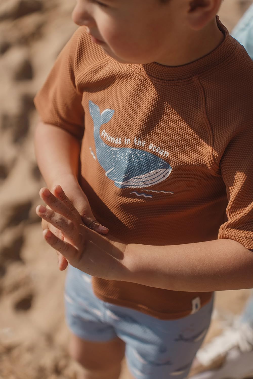 Schwimmshirt kurzarm Wal - Sunny Brown braun (Gr. 98/104)