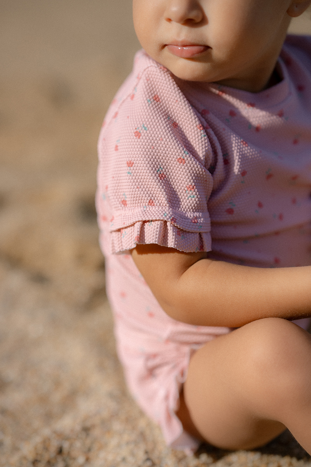 Schwimmshirt mit Rüschen kurzarm - Sunny Flowers Blush (Gr. 86/92)