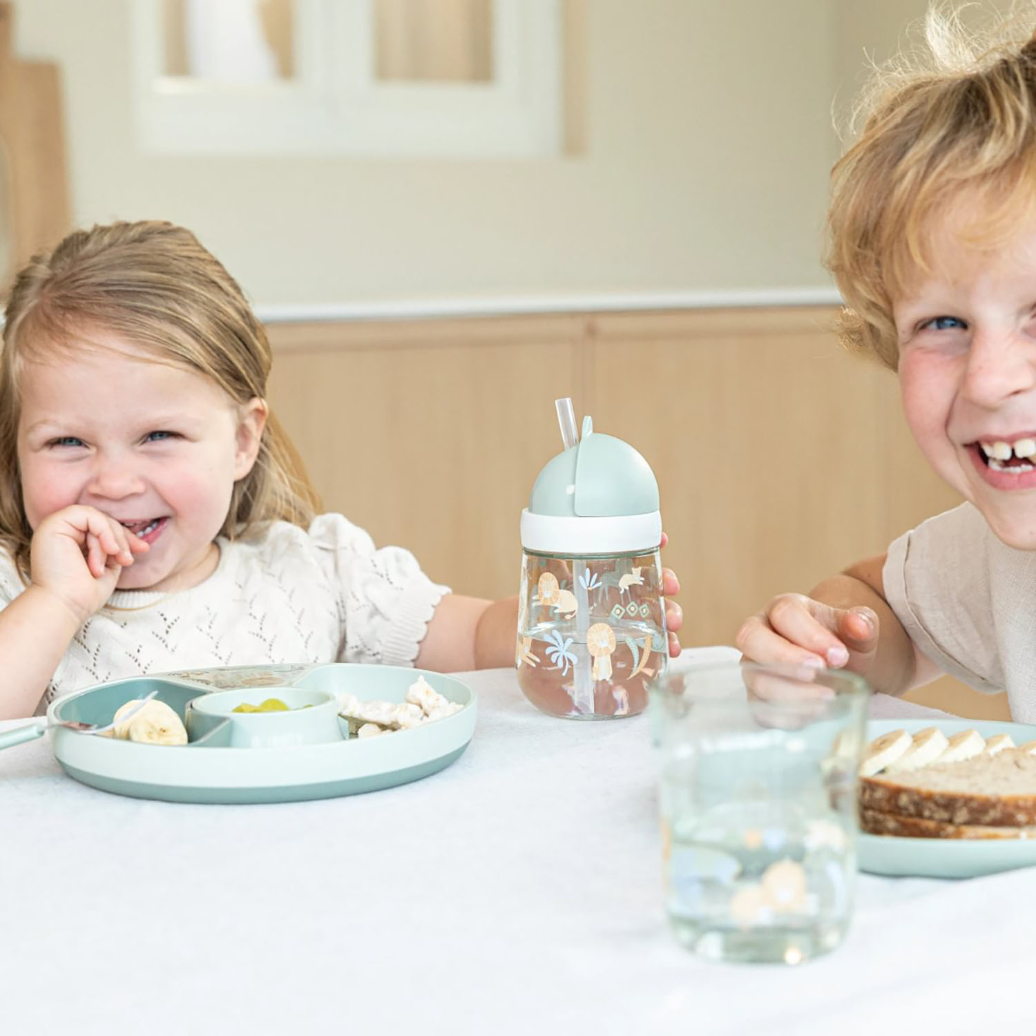 Kinderteller Mio mit Unterteilung - Safari Friends grün