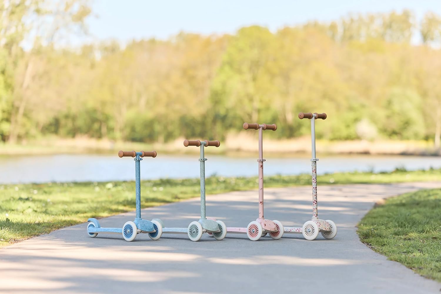 Kinderroller / Tretroller - Safari Dreams blau